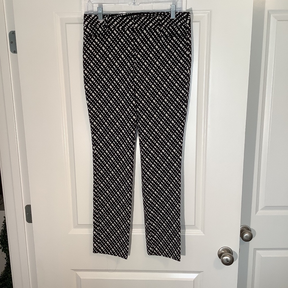 Express Ladies Pants Black/ White Size 4R